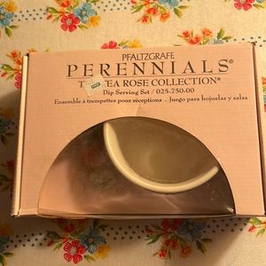 Brand new Tea Rose Pfaltzgraff dip serving set